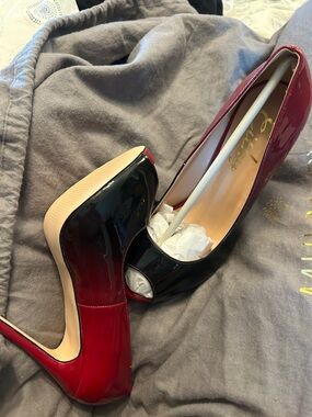 Two-Tone Patent Peep-Toe Stiletto Heels in Black and Red